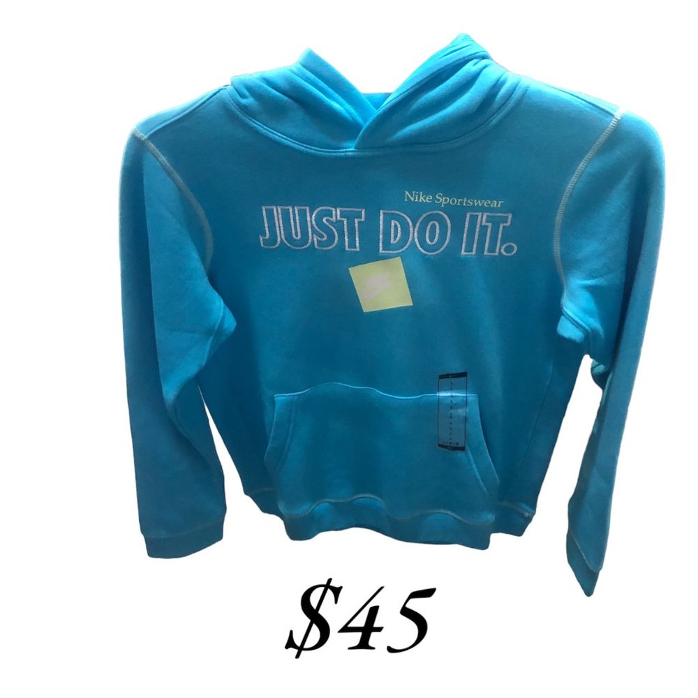Nike Pullover Hoodie with Front Pocket